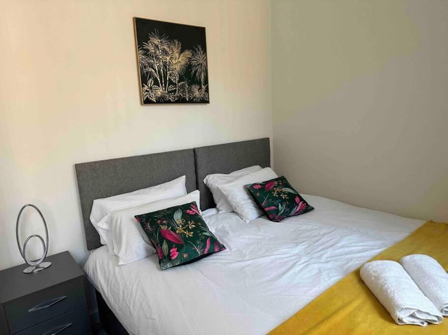 Spacious And Elegant Apartment Birmingham Esterno foto