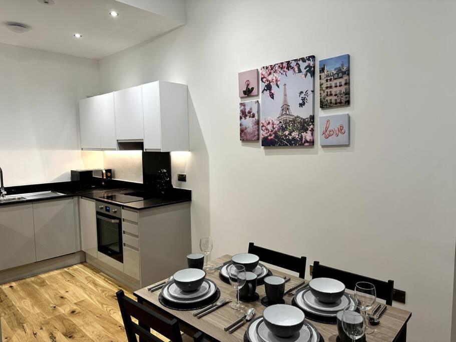 Spacious And Elegant Apartment Birmingham Esterno foto